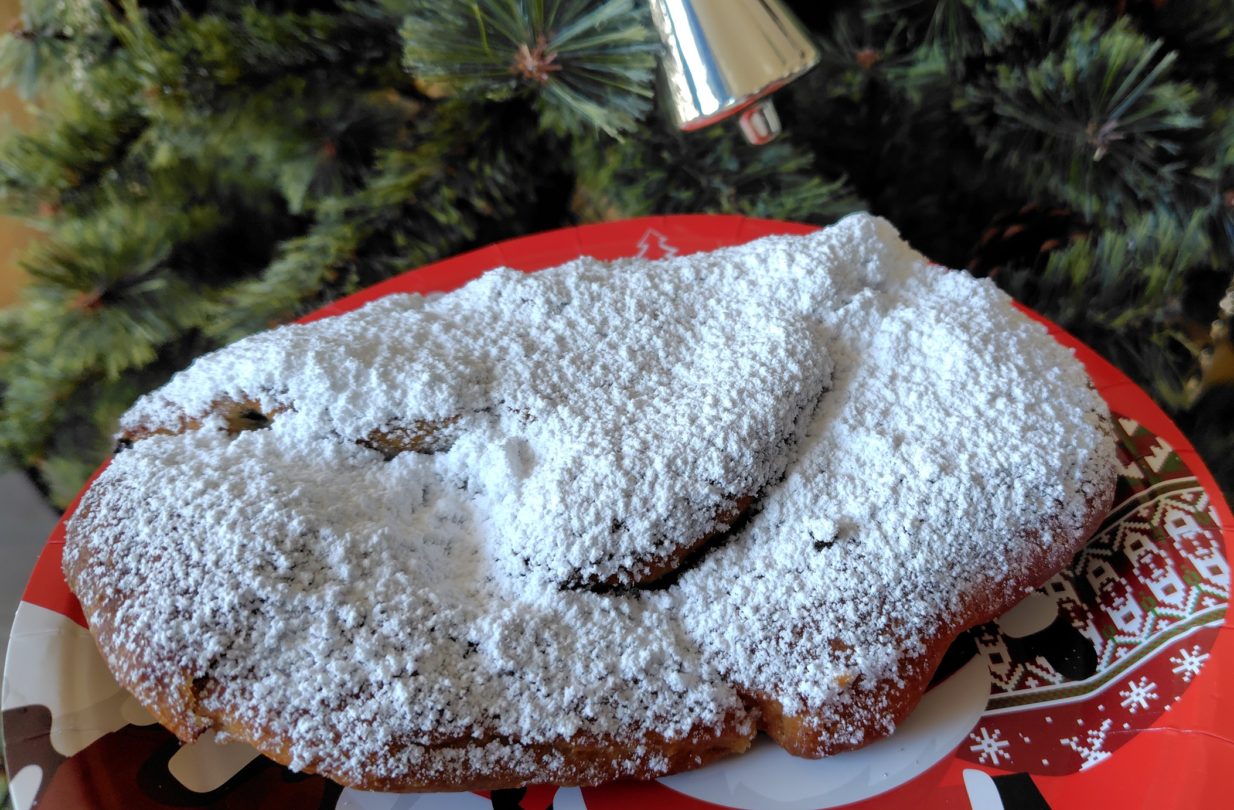 完成したシュトーレン、まるまま
